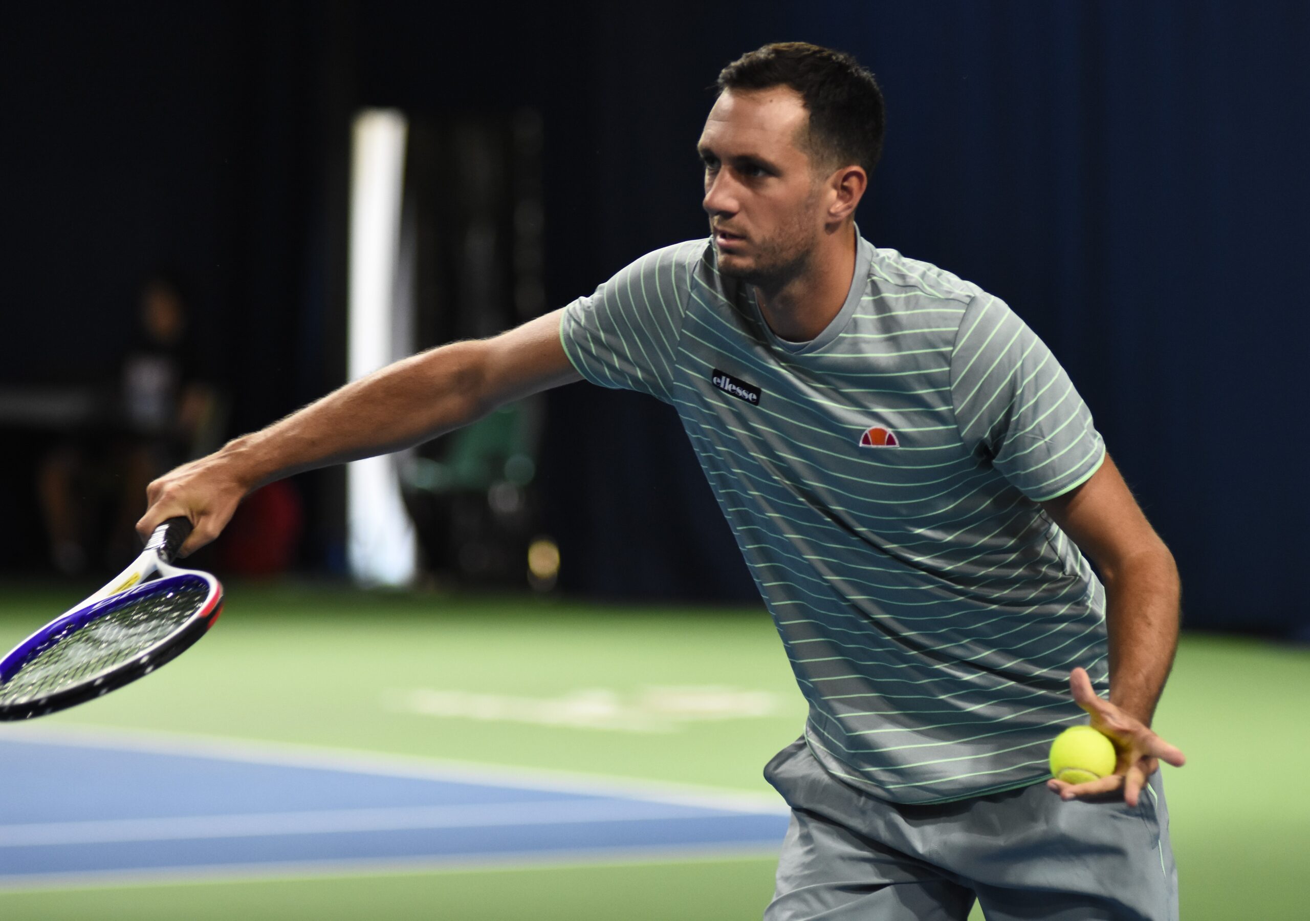 James Ward and Harriet Dart win on pulsating first day at UK Pro Series Classic Week